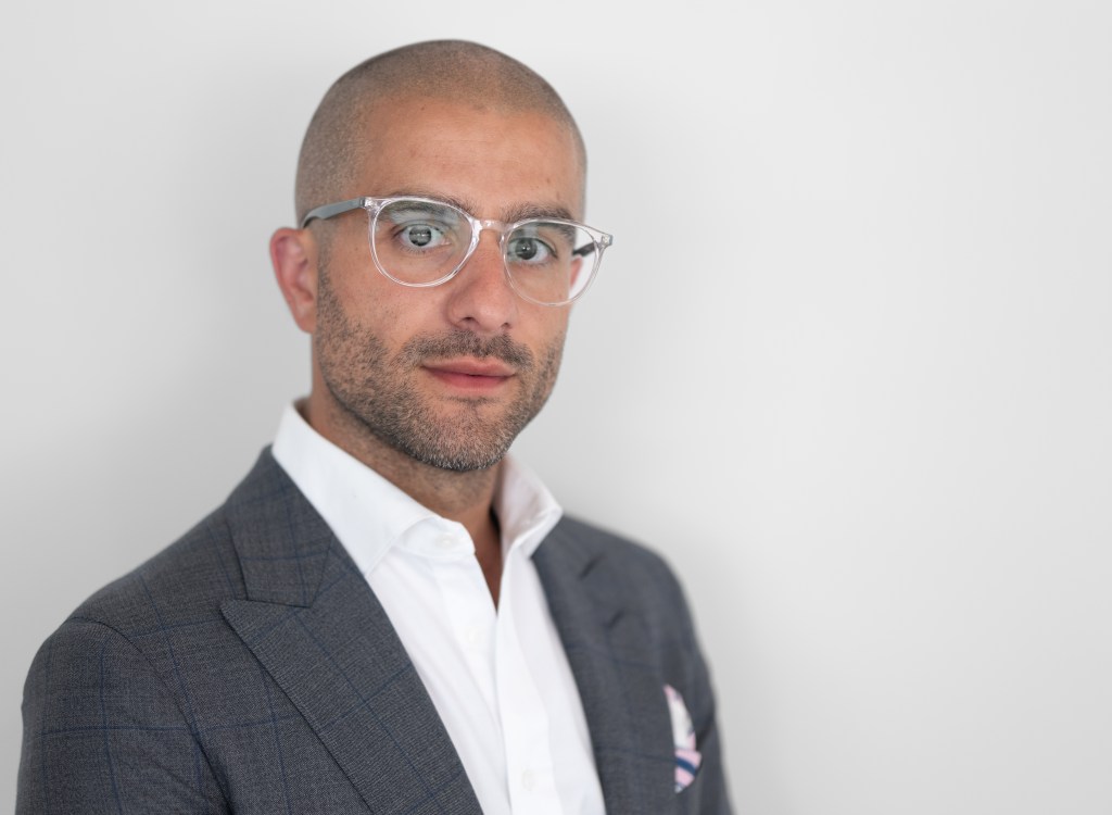 Tips to get the best out of your Headshot Session.